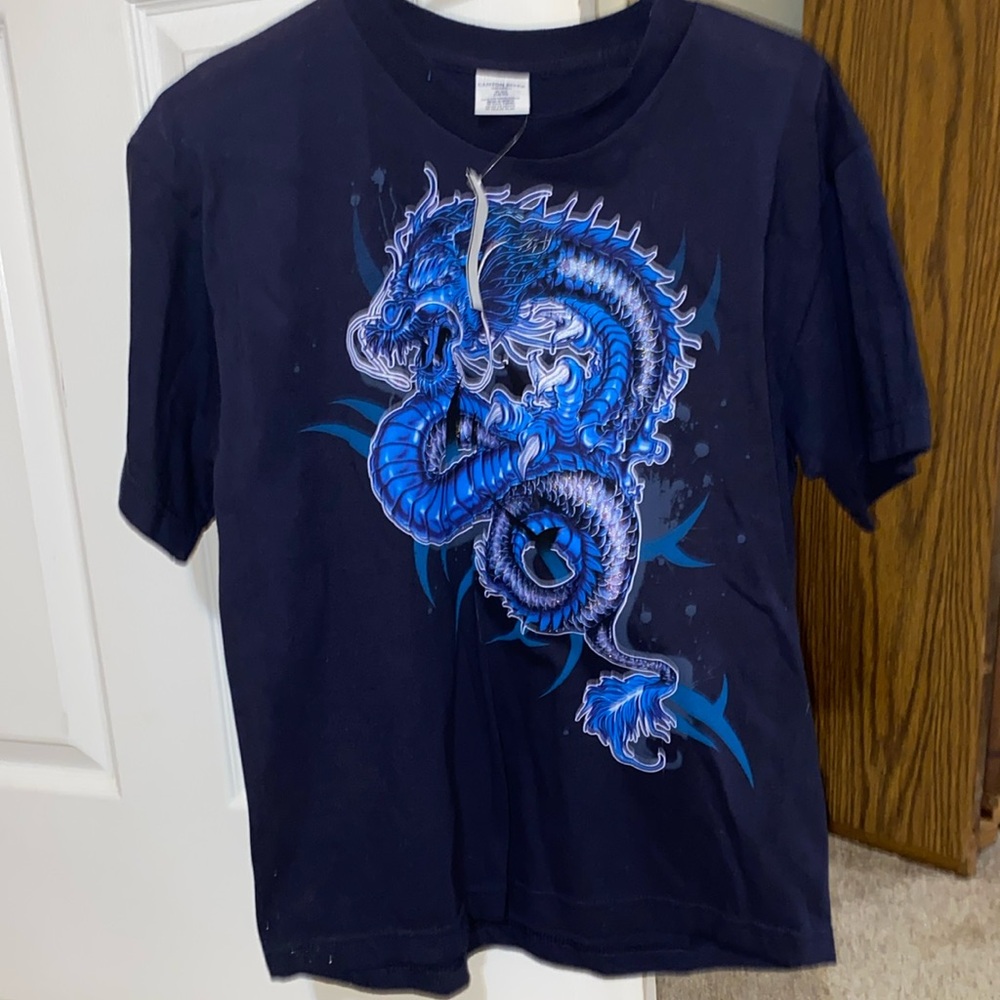 Brand new boys shirt sleeve tee! Size extra large 18-20